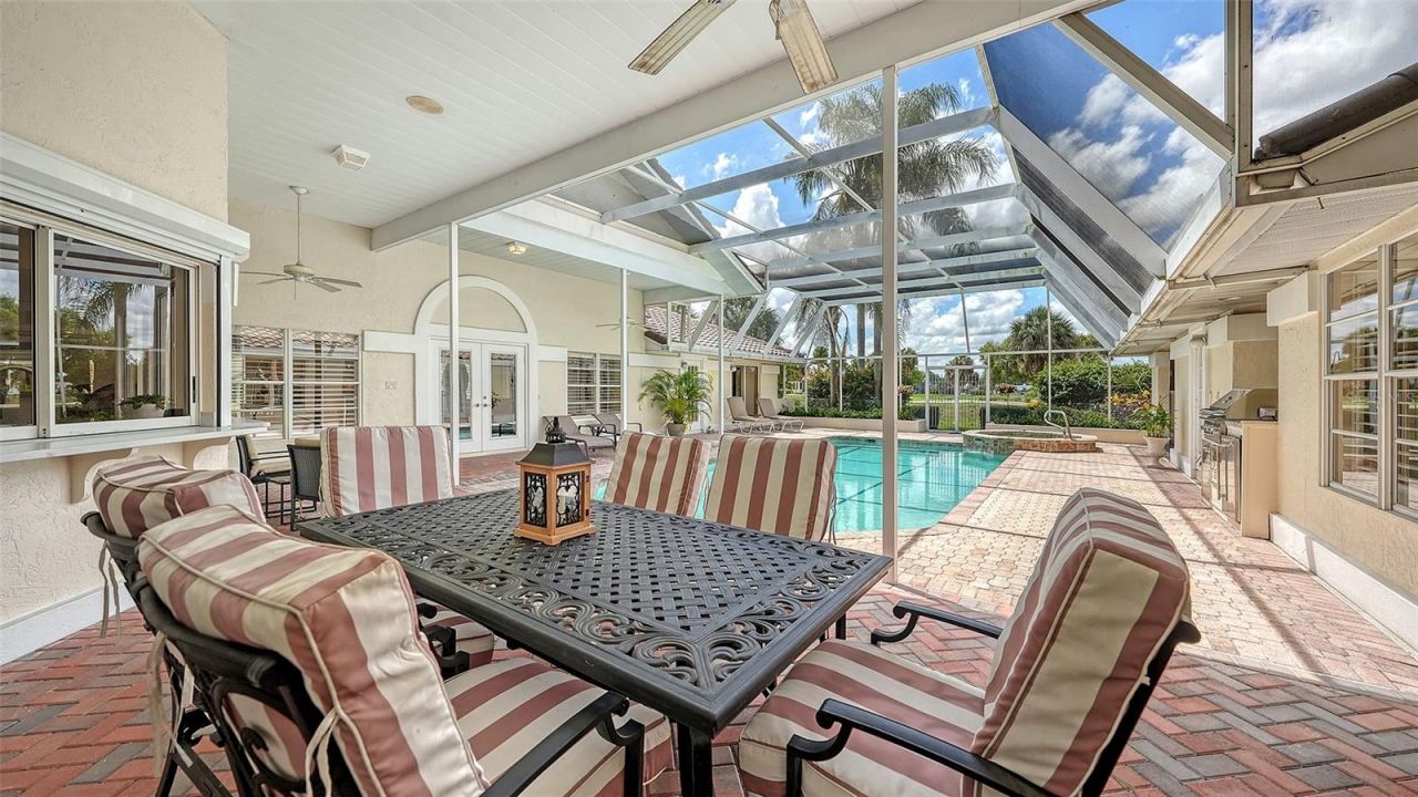 3988 Losillias Drive, Sarasota, FL 34238 Photo