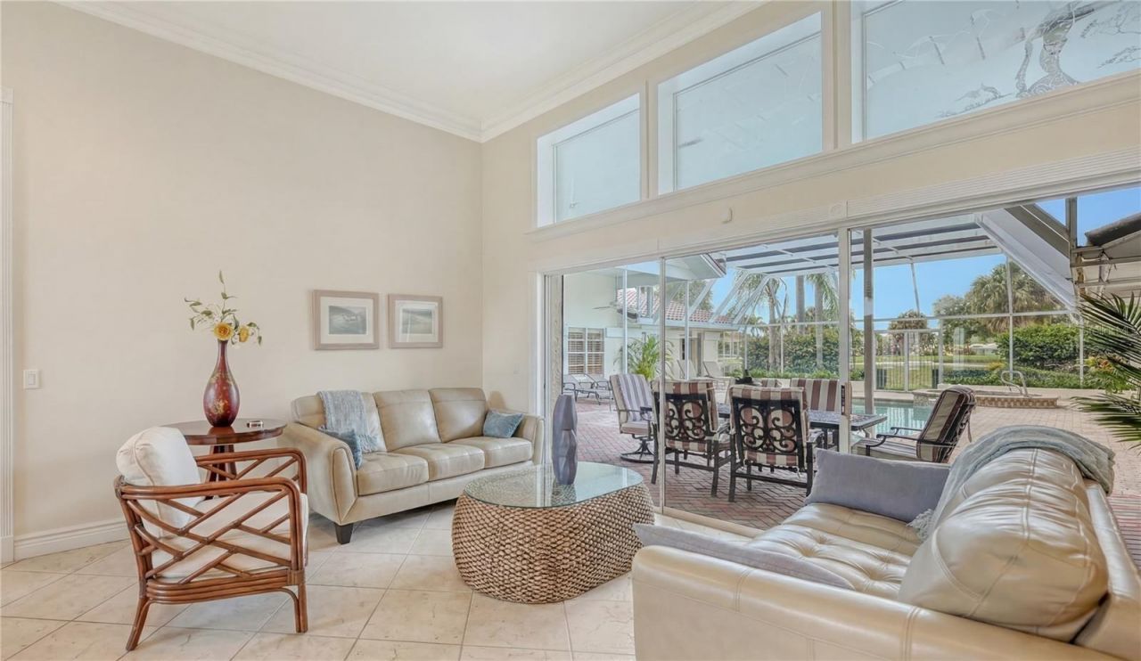 3988 Losillias Drive, Sarasota, FL 34238 Photo