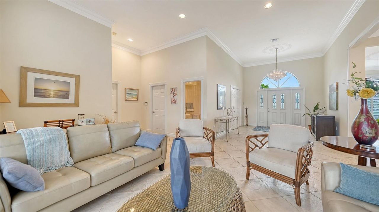3988 Losillias Drive, Sarasota, FL 34238 Photo