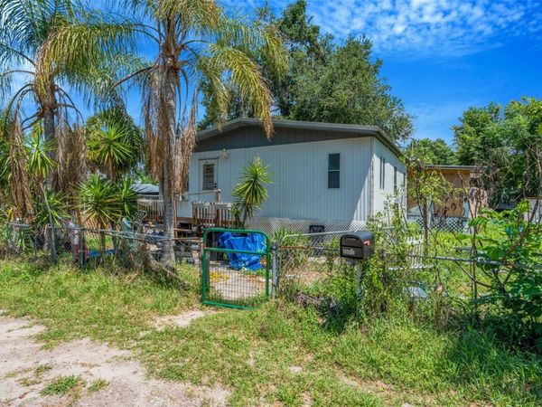 35913 VALLEYBROOK AVENUE, ZEPHYRHILLS, FL 33541