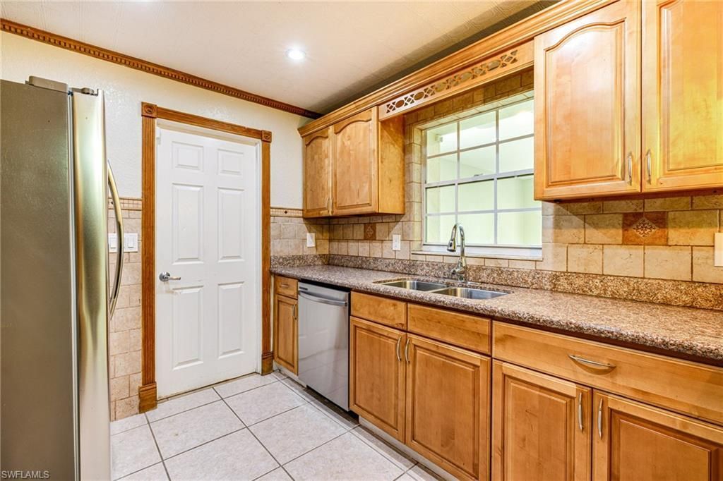 2319 Barcelona Ave , Fort Myers, FL 33905 Photo