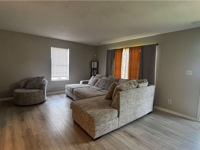 1192 Atwood Drive, Cleveland, OH 44108 Photo 11