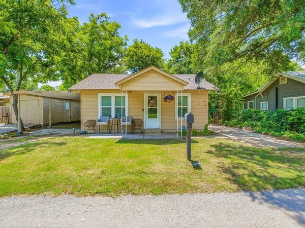 328 S Race Street, Stephenville, TX 76401