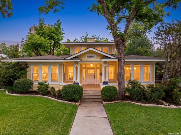 146 DAVIS CT, San Antonio, TX 78209