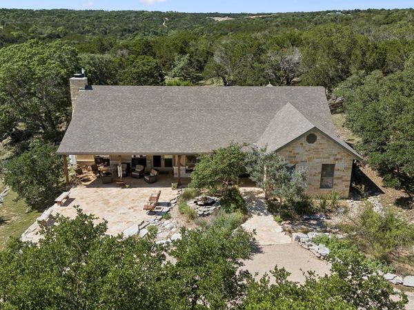 306 Charles, Kerrville, TX 78028
