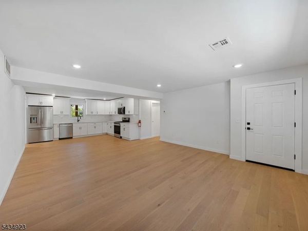 3 Meadow Rd, Unit 2, Edison, NJ 08817