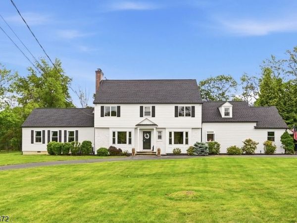 10 Deer Ridge Rd, Bernards, NJ 07920