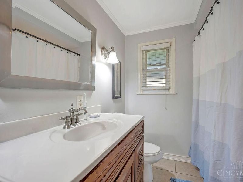 576 Southwood Drive, Hamilton, OH 45013 Photo 12