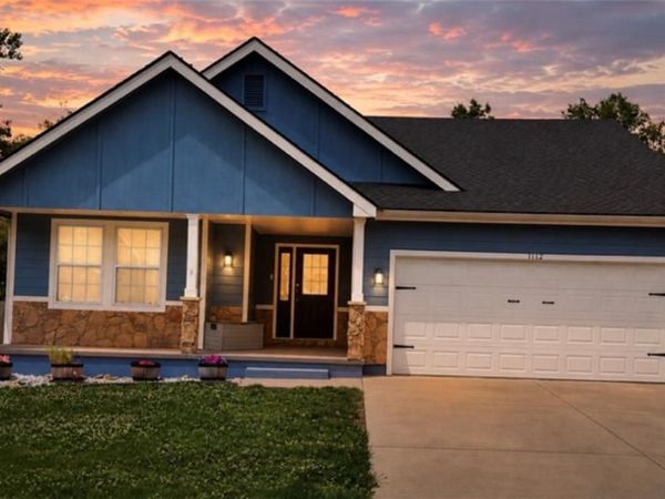 1112 Tamarisk Drive, Leavenworth, KS 66048