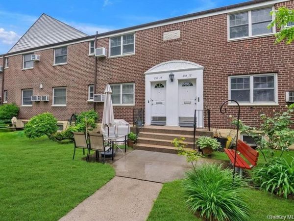 255-14 61st Avenue , Unit #3-911, Little Neck, NY 11362