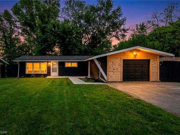 9151 Cranbrook Drive , Northfield Center, OH 44067