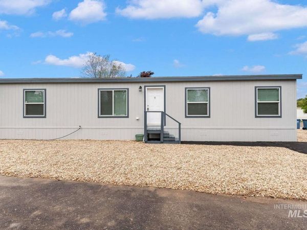 8143 N Andy Ln, Garden City, ID 83714
