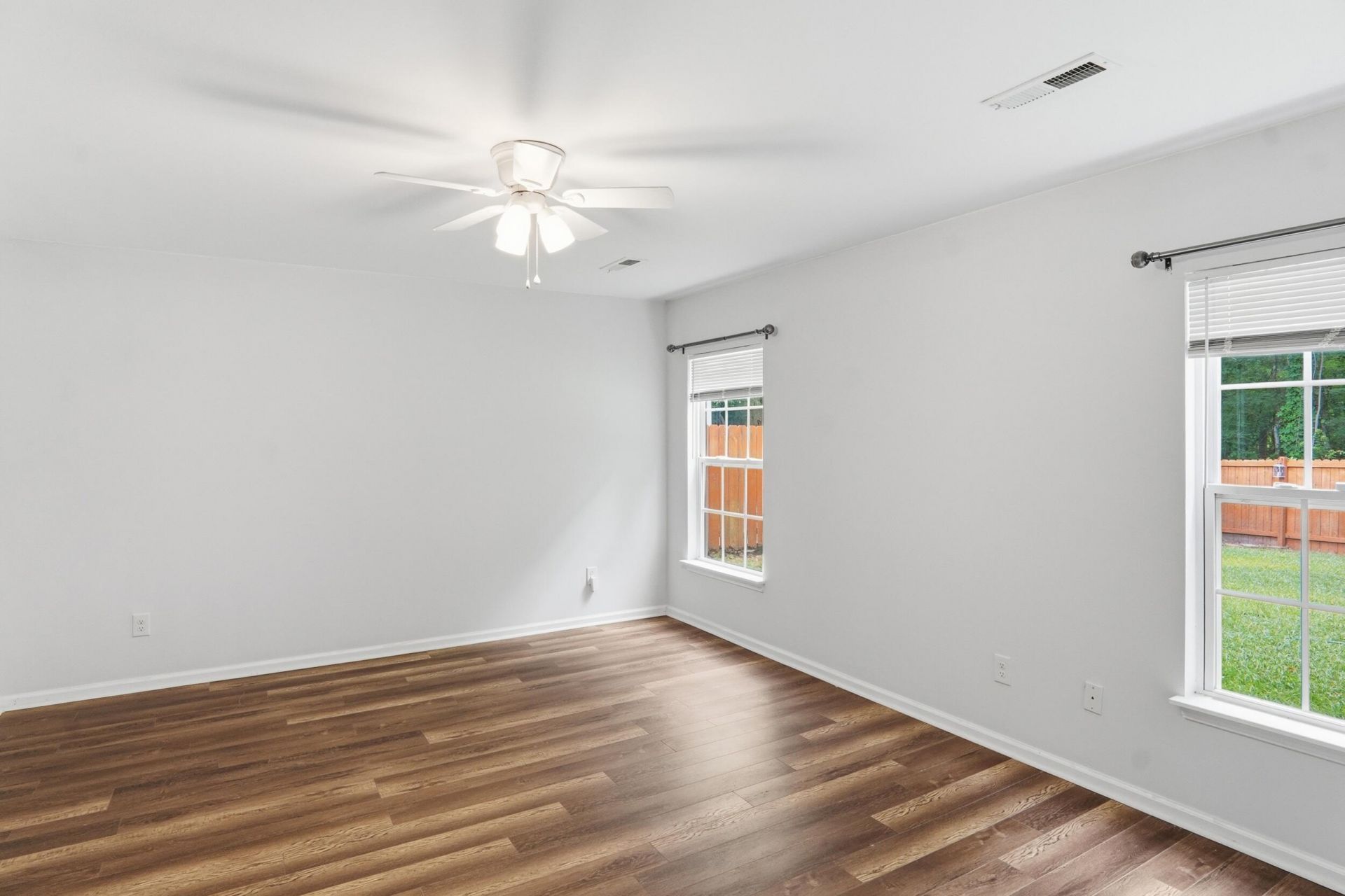 5150 Torrey Lane Photo 17