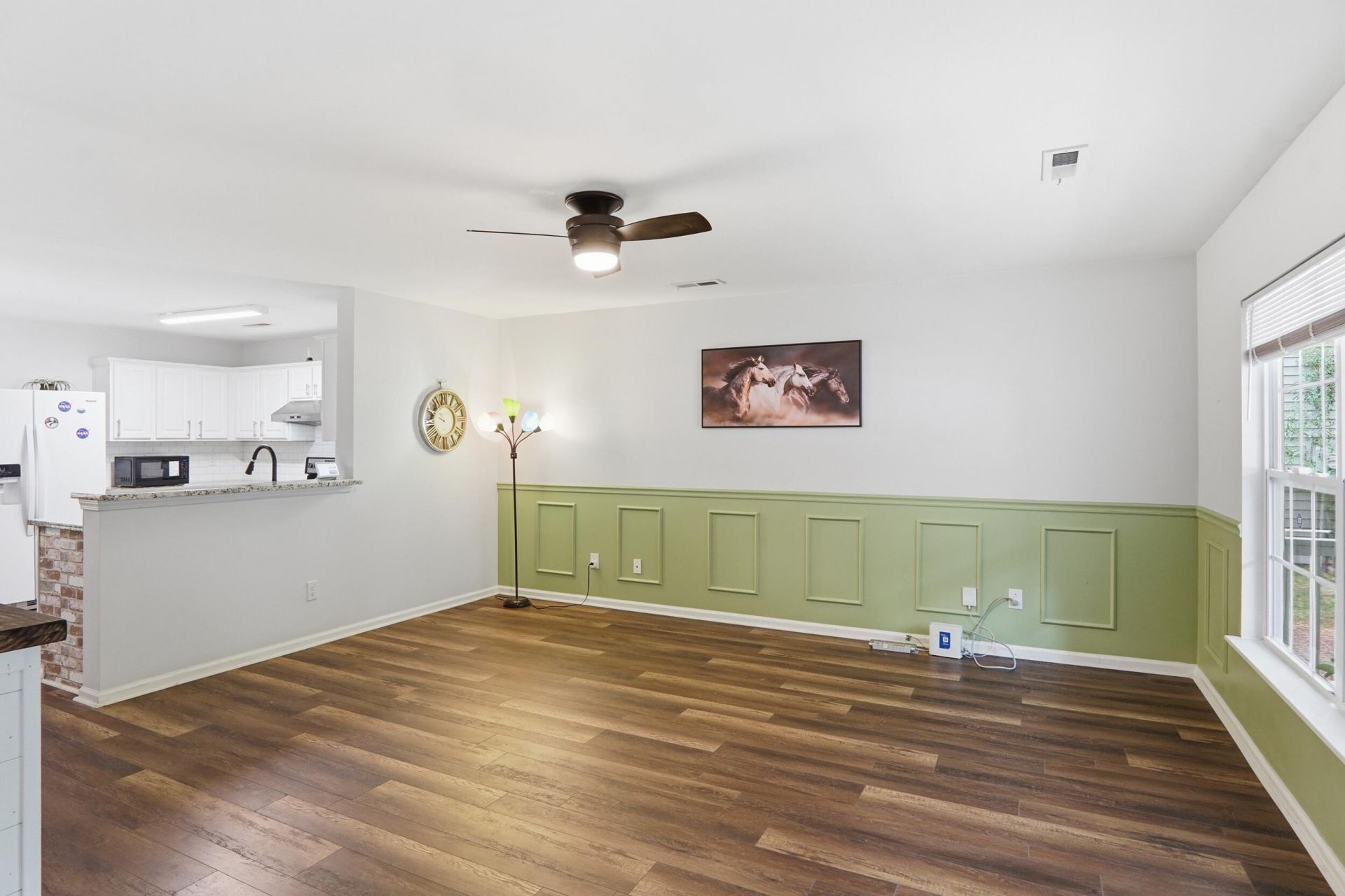 5150 Torrey Lane Photo 8