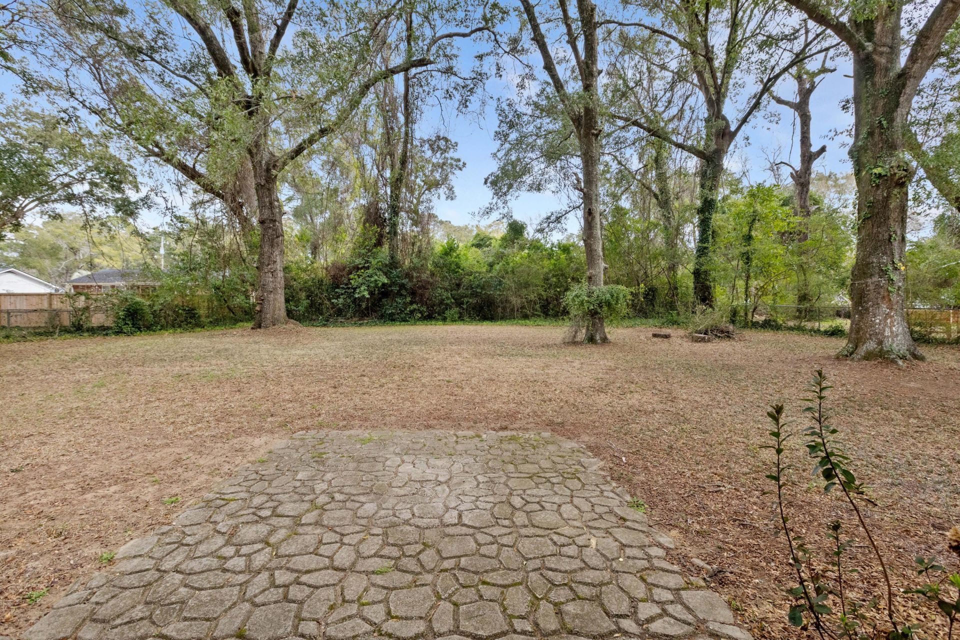 1072 Kentwood Circle Photo 27