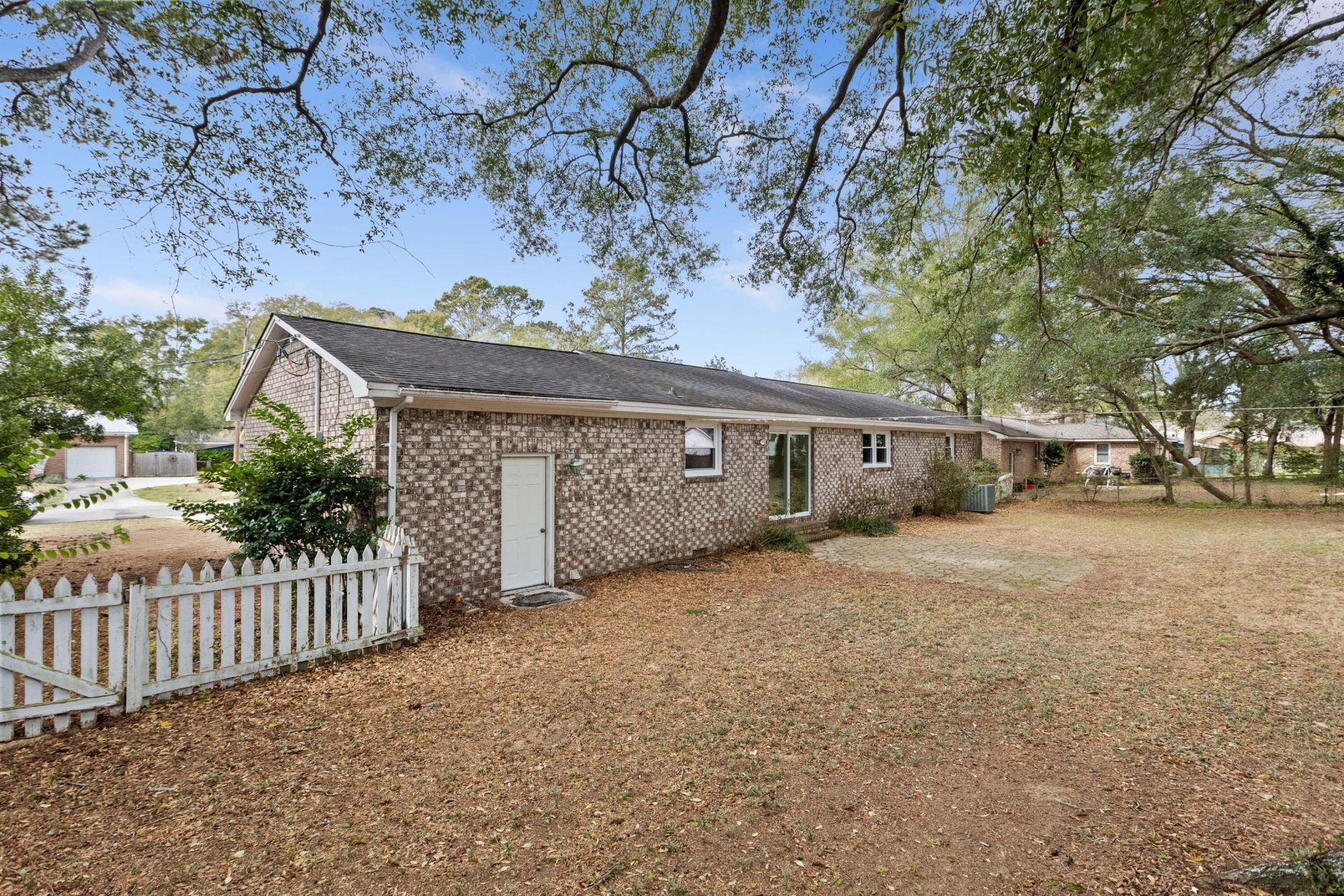1072 Kentwood Circle Photo 29