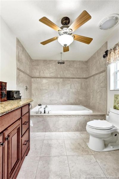 7801 S Indian River Drive, Fort Pierce, FL 34982 Photo