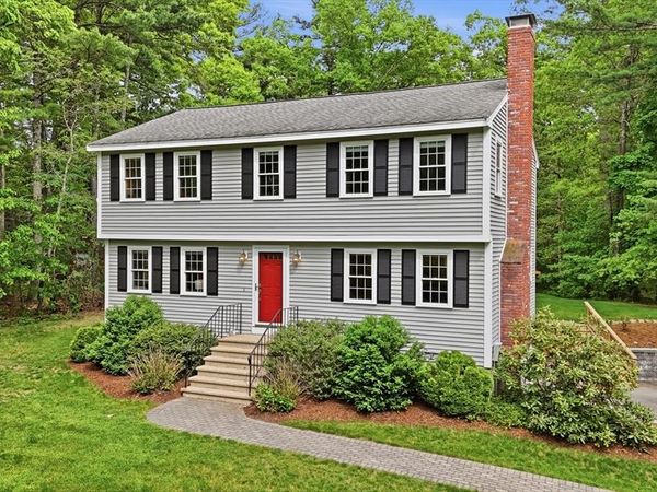 6 Colonial Drive, Westford, MA 01886
