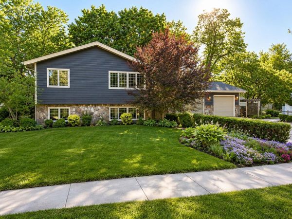 12265 Heather Street NW, Coon Rapids, MN 55433
