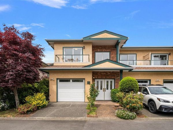 2235 Harbour Rd, Unit #13, Sidney, BC V8L 2P7