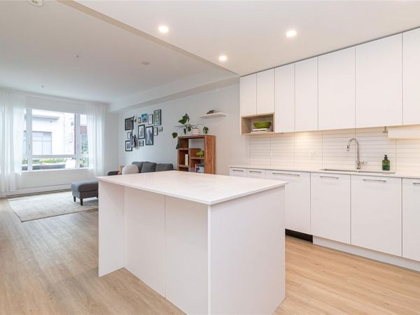 940 Reunion Ave, Unit #116, Langford, BC V9B 0W6