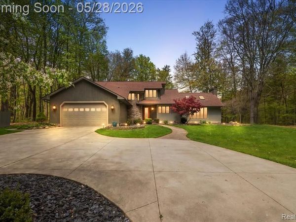 501 Cedarwood Street, Oxford Twp, MI 48371