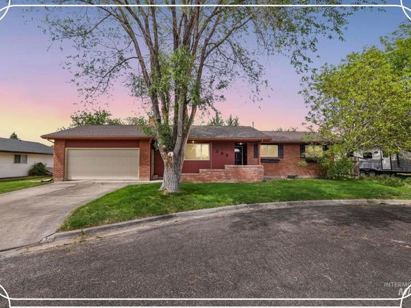 188 Blair Dr, Twin Falls, ID 83301