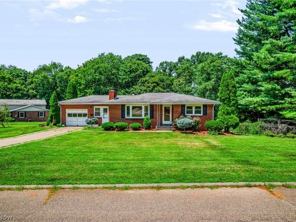 118 Coventry Road, Marietta, OH 45750