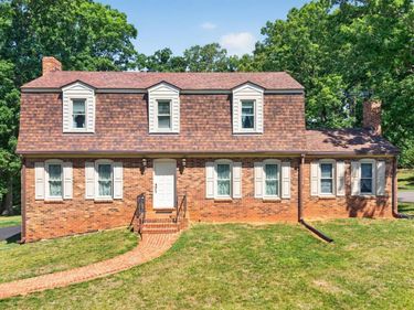 181 Woodbourne Drive, Lynchburg, VA 24502