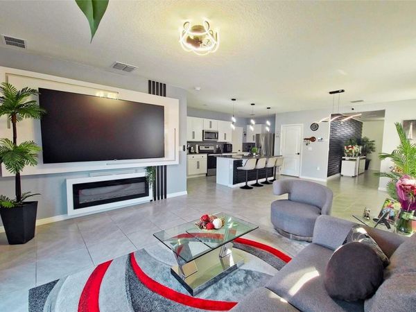 1292 CASCADES AVENUE , DAVENPORT, FL 33837