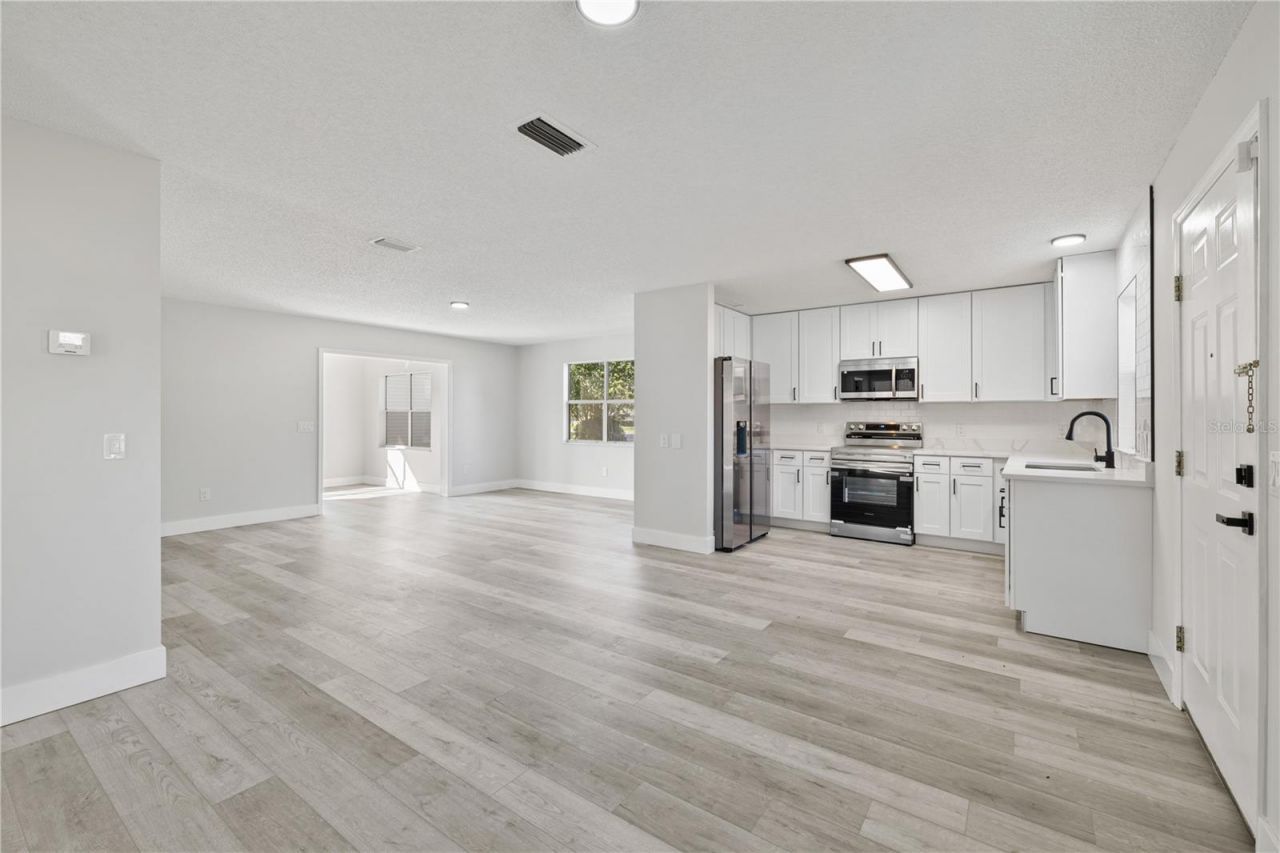 843 Bolivar Street , Lady Lake, FL 32159 Photo