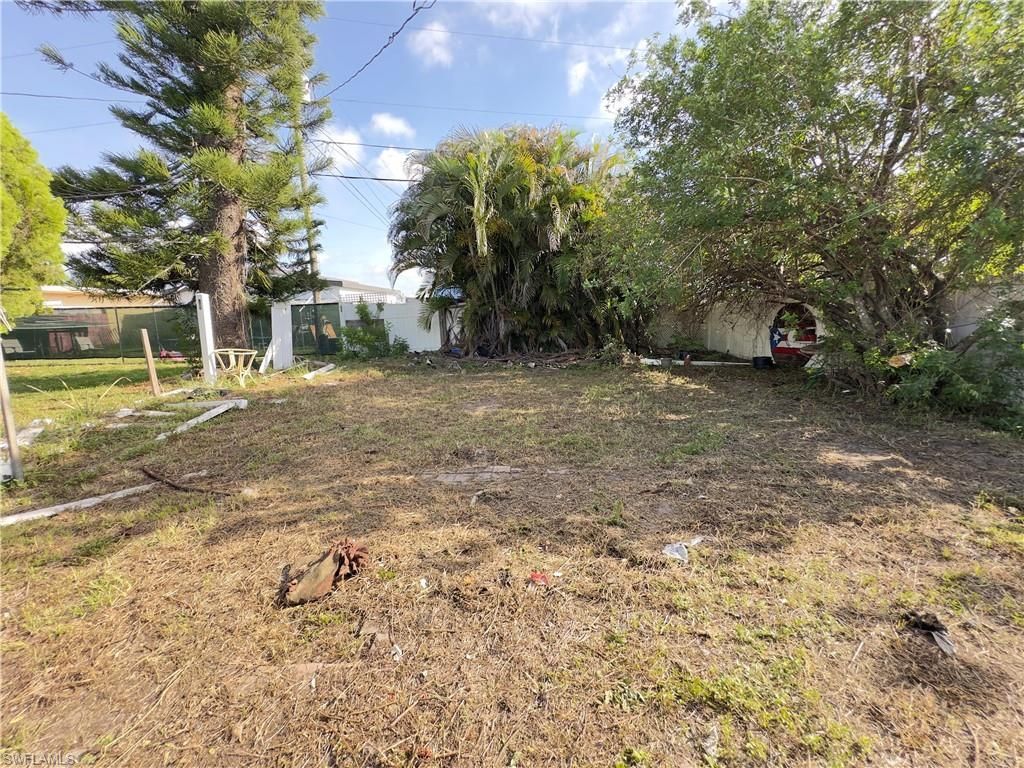 1119 Vineyard Pl, Lehigh Acres, FL 33936 Photo