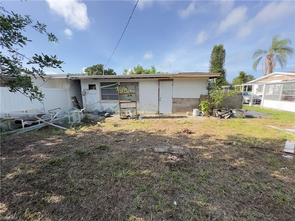 1119 Vineyard Pl, Lehigh Acres, FL 33936 Photo