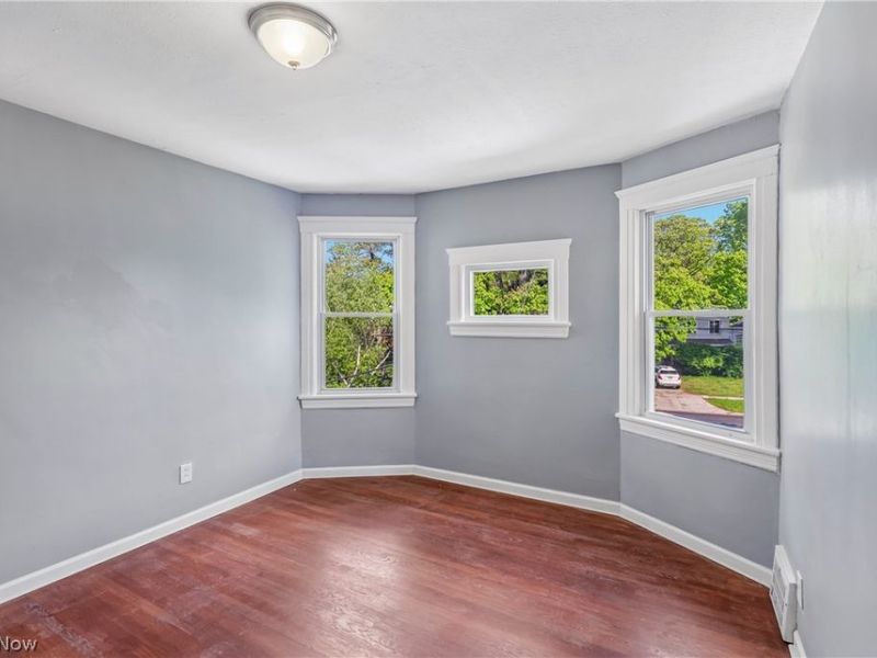4012 Bluestone Road, Cleveland, OH 44121 Photo 4