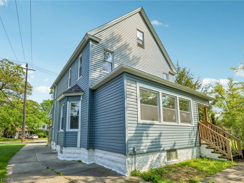 4012 Bluestone Road, Cleveland, OH 44121 Photo 5