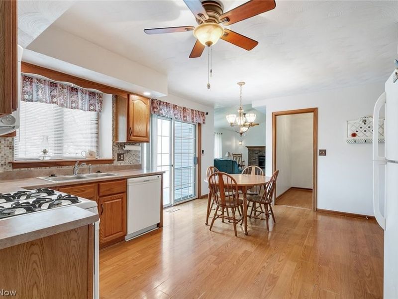 6369 Ridgeview Avenue, Austintown, OH 44515 Photo 21
