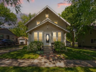 420 Main Street W, Waterville, MN 56096