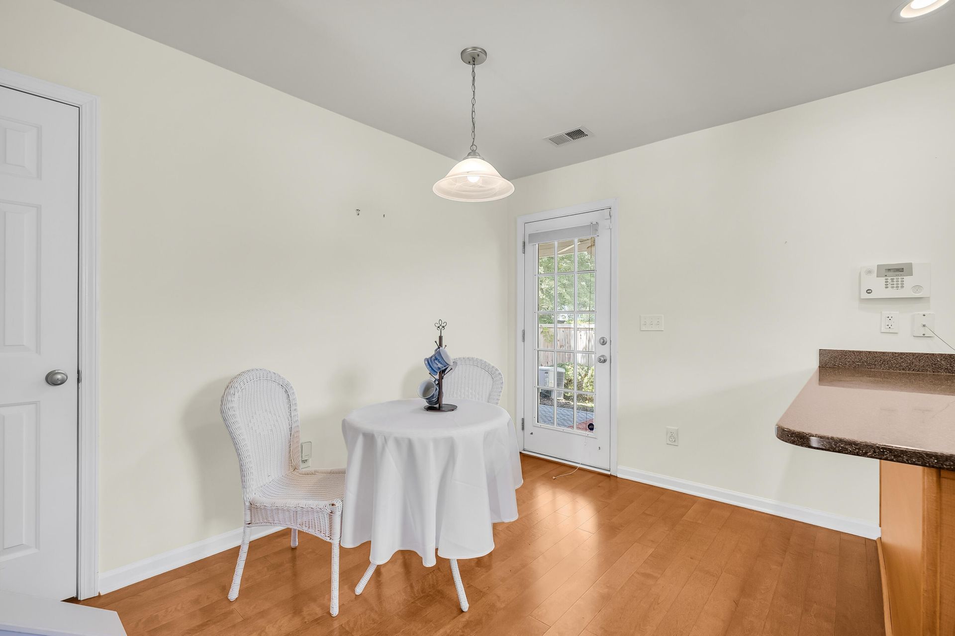 3000 Poplar Grove Place Photo 18