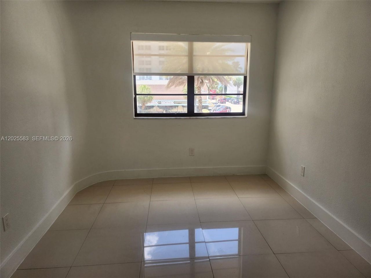 2700 Collins Ave, Unit 208, Miami Beach, FL 33140 Photo
