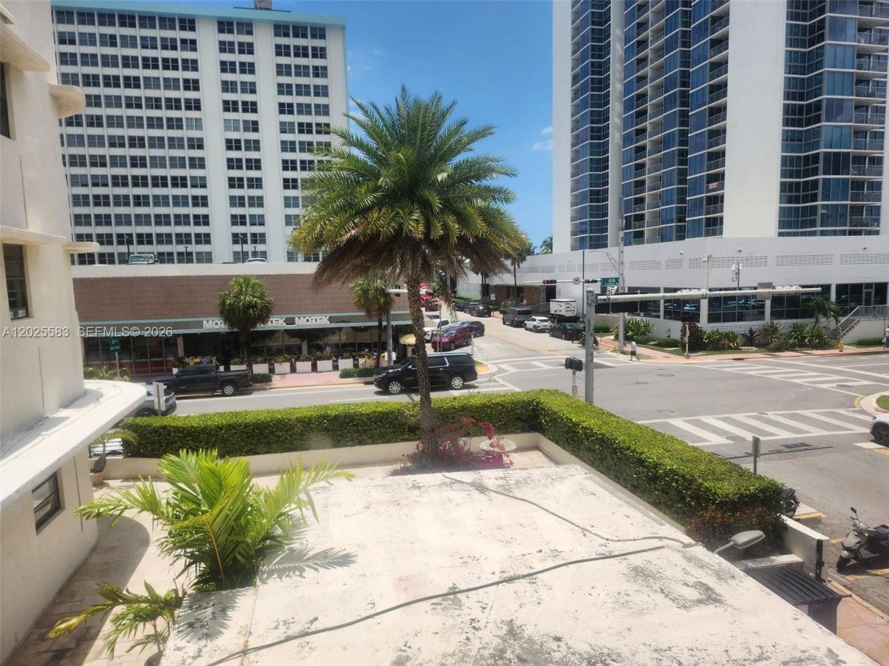 2700 Collins Ave, Unit 208, Miami Beach, FL 33140 Photo