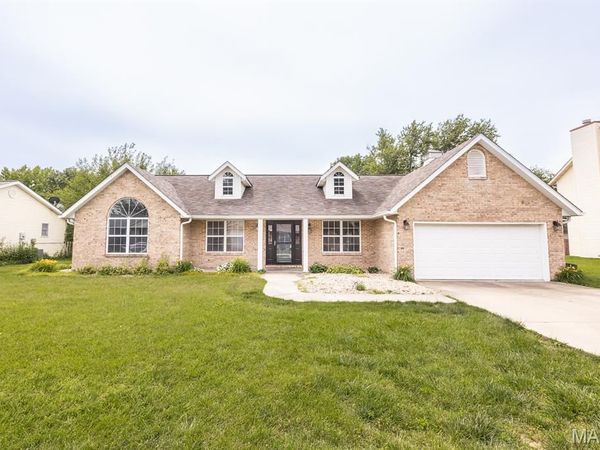 1254 Larkspur Drive, Mascoutah, IL 62258