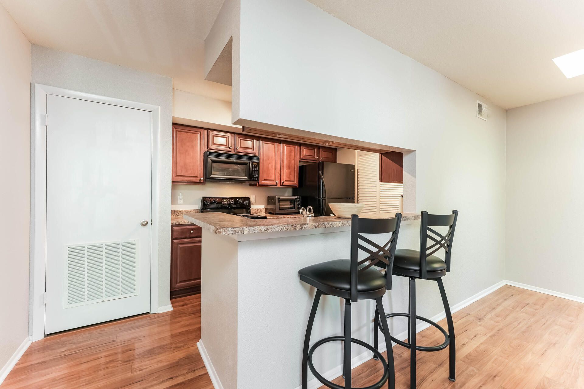 1481 Center Street Photo 7