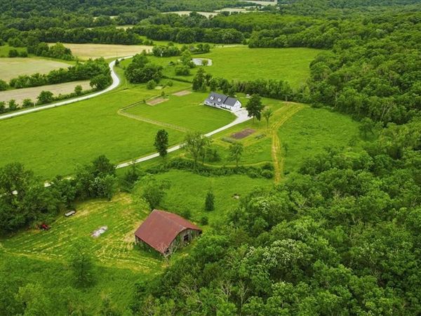 19180 B Highway, Richmond, MO 64085