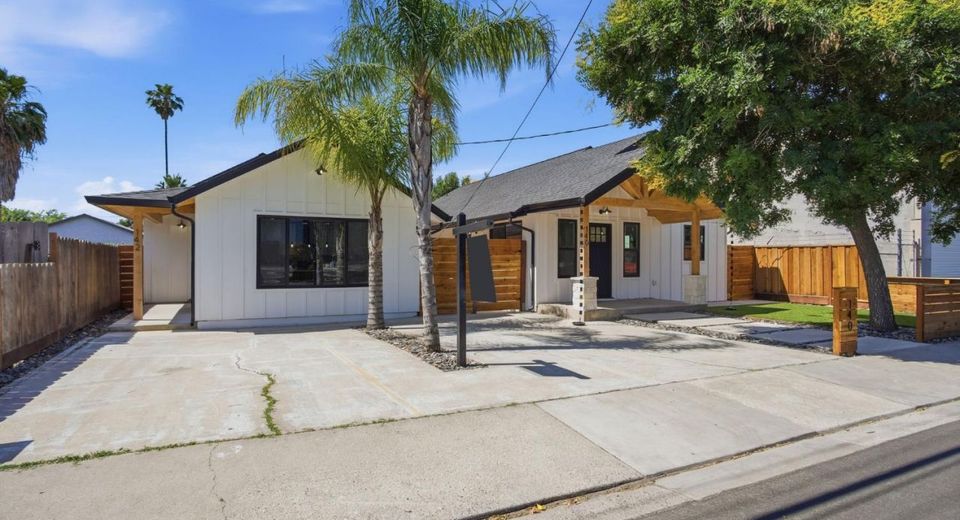 142 E Coolidge Ave, Modesto, CA 95350 Photo