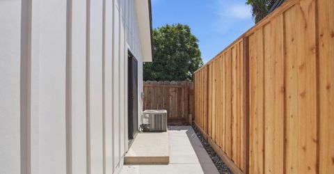 142 E Coolidge Ave, Modesto, CA 95350 Photo