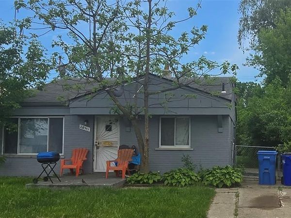 26111 YALE Street, Inkster, MI 48141