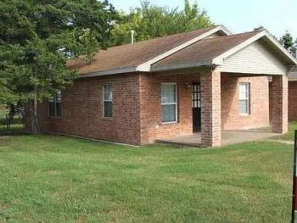 224 N Van Buren Avenue, Blanchard, OK 73010