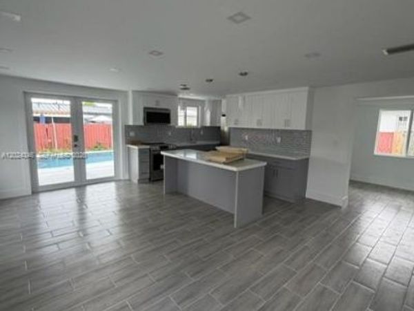 3515 SW 91st Ave , Miami, FL 33165