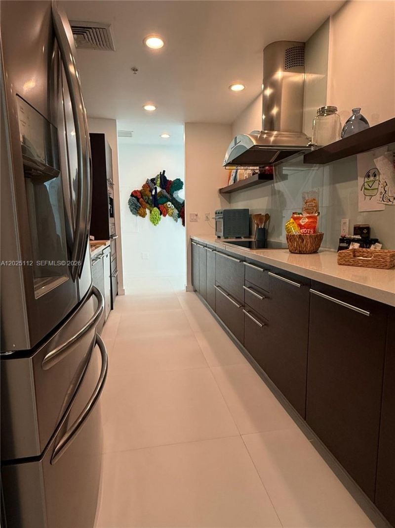7928 East Dr , Unit 904, North Bay Village, FL 33141 Photo