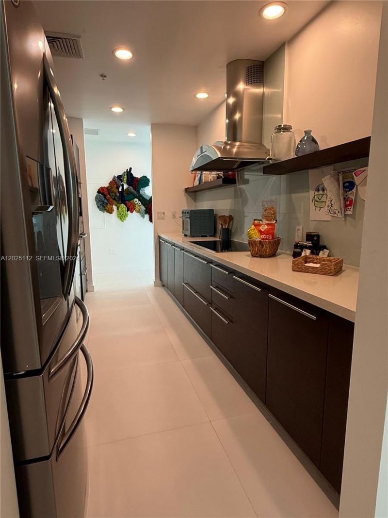 7928 East Dr , Unit 904, North Bay Village, FL 33141 Photo